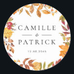 Sticker Rond Aquarelle L'automne laisse le Mariage de couronne<br><div class="desc">Cet autocollant mariage de automne présente une délicate guirlande de feuilles d'automne aux teintes chaudes et terreuses comme la rouille, l'ambre et le vert olive. Parfait pour sceller des enveloppes, décorer des sacs de faveur ou ajouter une touche personnelle à l'emballage, cet autocollant peut être customisé avec vos noms et...</div>