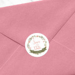 Sticker Rond Aquarelle rose Fleur couronne Enregistrer la date<br><div class="desc">Enregistrez les autocollants Date avec une jolie couronne fleurie aux fleurs roses. Scellez vos enveloppes avec ce joli autocollant. Modifiez le modèle pour ajouter la date spéciale. Pour plus d'options comme changer la police et sa taille, cliquez sur le bouton "Customiser". *Veuillez noter que le filigrane Zazzle qui apparaît dans...</div>