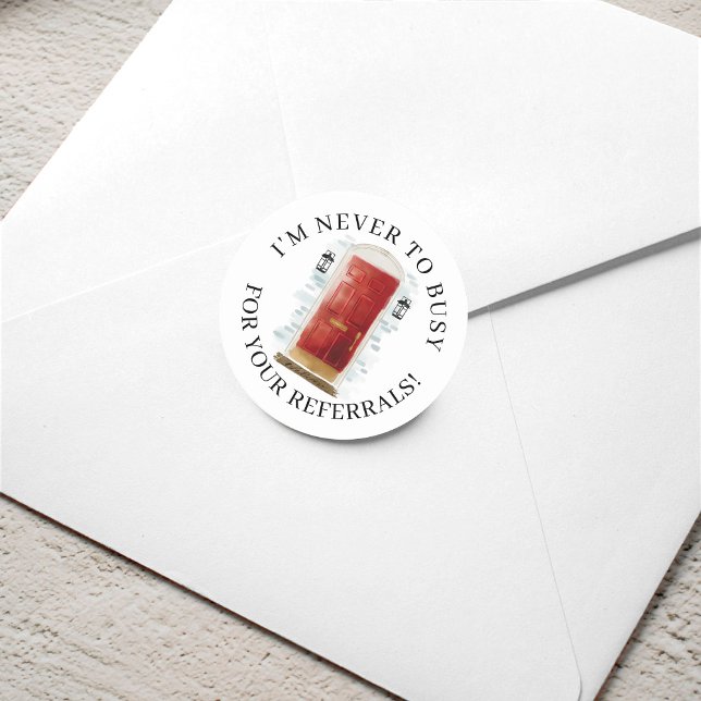 Sticker Rond Aquarelle rouge à l'avant de la porte de l'immeubl (Red Watercolor Front Door Real Estate Referral Classic Round Sticker)