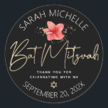 Sticker Rond Aquarelle tropicale Bat mitzvah d'or noir<br><div class="desc">Soyez fier, réjouissez-vous et célébrez cette étape de votre Bat mitzvah préféré chaque fois que vous utilisez cet autocollant sophistiqué et personnalisé! Une fleur de plumeria d'aquarelle tropicale, élégante, étonnante, colorée, colorée, d'écriture manuscrite en faux or, Star of David et des points de parties scintillant, ainsi que le blanc moderne...</div>
