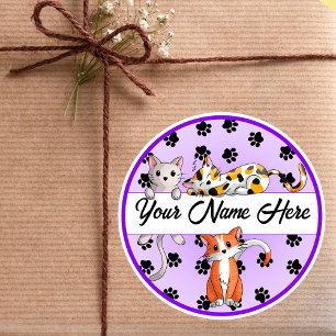 Sticker Rond Arrière - plan pourpre avec chatons mignons Classi