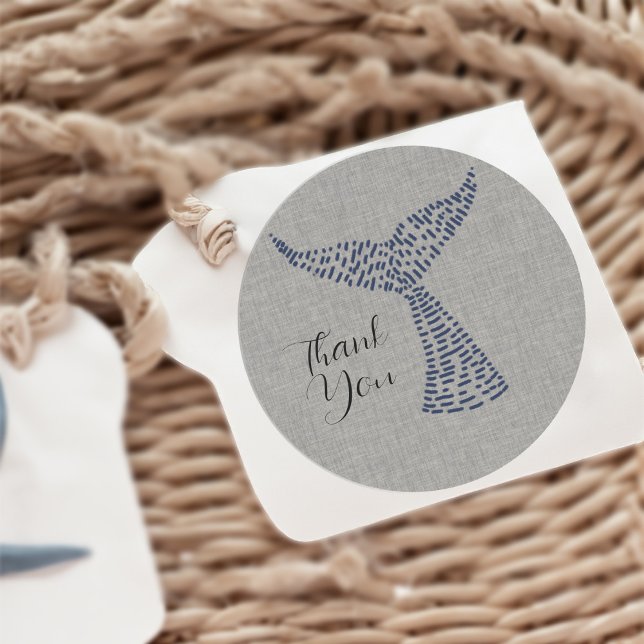 Sticker Rond Art de queue de baleine nautique personnalisé (Personalized Nautical Whale Tail Art Classic Round Sticker)