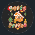 Sticker Rond ASL Christmas American Sign Language Gingpain H<br><div class="desc">Je Joue Toujours Avec Des Poupées Costume Halloween Costume Voodoo Tueur De Poupée</div>