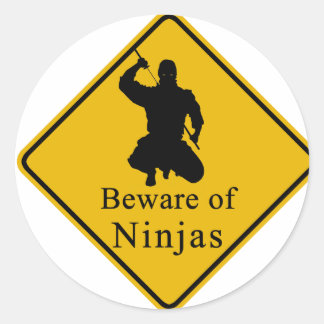Sticker Rond Attention aux Ninjas
