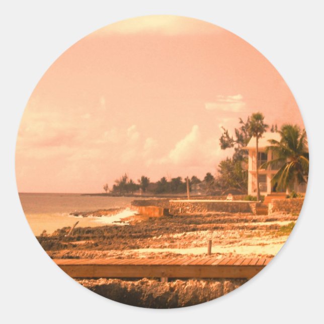 Sticker Rond Au Bord De L'Océan (Tonton De Pêche) (Devant)