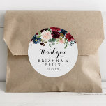 Sticker Rond Automne Rustique Calligraphie Merci Mariage Faveur<br><div class="desc">Cet automne calligraphie rustique merci mariage faveur classique collant rond est parfait pour un mariage moderne. Le design est composé de fleurs bordeaux, rouges, navales, bleues et rousses rayonnantes et gracieuses peintes à la main, inspirant la beauté naturelle. Faites de l'autocollant votre propre étiquette en incluant vos noms, l'événement (s'il...</div>