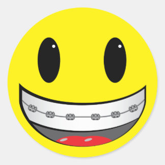 Sticker Rond avec accolades