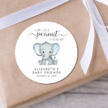 Sticker Rond Baby Boy Douche Eléphant mignon<br><div class="desc">Des autocollants mignons pour votre bébé garçon douches faveurs et la correspondance avec "A Sweet Little Peanut Is On His Way" écrit dans un mélange de typographie gris doux et un script élégant, et une aquarelle bleu pastel d'un bébé éléphant. Personnalisez le nom et la date de la douche de...</div>