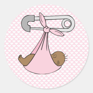 Sticker Rond Baby Girl dans une couverture rose