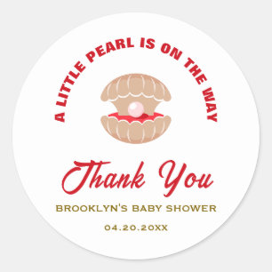 Sticker Rond Baby shower Coquillage Une Petite Perle Est En Rou