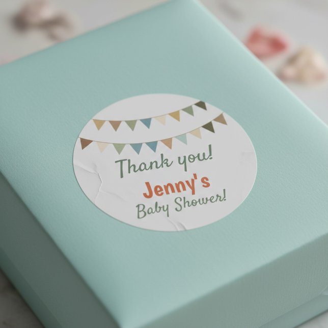 Sticker Rond Baby shower de bunker Pastel merci (Pastel bunting baby shower thank you classic round sticker.)