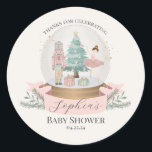 Sticker Rond Baby shower de noix roses Faveurs<br><div class="desc">Célébrez l'arrivée de votre petite prune de sucre avec cette collection magique de baby showers Pastel Pink Nutcracker. Ce magnifique décor de fête imprimable saisit la magie d'un thème de Noël Wonderland, parfait pour le jour spécial de votre fille. Téléchargeables instantanément, les designs présentent un éventail fantastique de décorations de...</div>