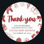 Sticker Rond Baby shower d'hiver de Noël rouge pâle<br><div class="desc">Baby shower d'hiver de Noël rouge pâle</div>