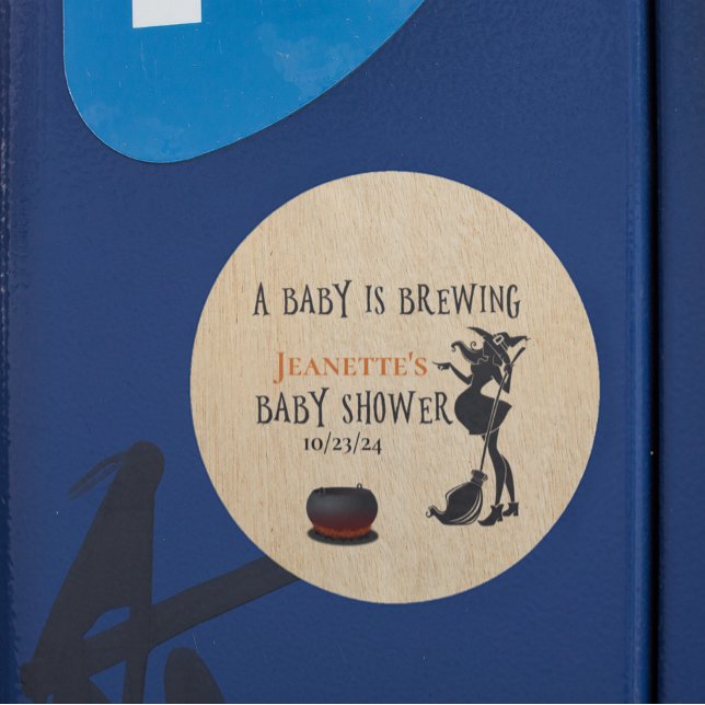 Sticker Rond Baby shower Halloween Baby Brewing Witch (Créateur téléchargé)