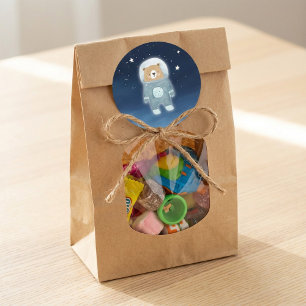 Sticker Rond Baby shower spatial habité par un astronaute bleu