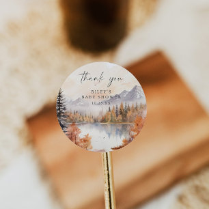 Sticker rond Baby shower Woodland Montagnes Garçon
