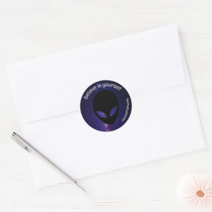 Sticker Rond Baguette de galaxie alien drôle, croyez en vous-mê