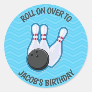 Sticker Rond Balade de la partie de bowling d'anniversaire sur 