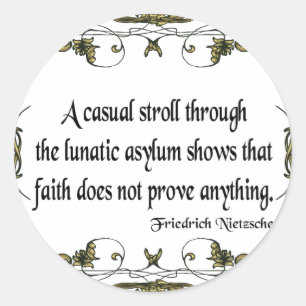 Sticker Rond Balade décontractée de citation de Nietzsche par