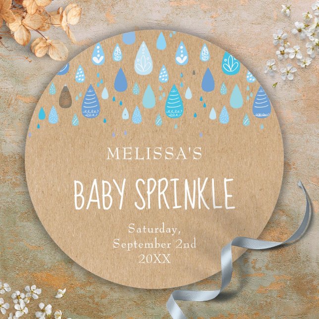 Sticker Rond Baptême Bébé Bleu Gouttes de Pluie Rustique (Rustic Baby Blue Raindrops Baby Sprinkle Shower Classic Round Sticker)