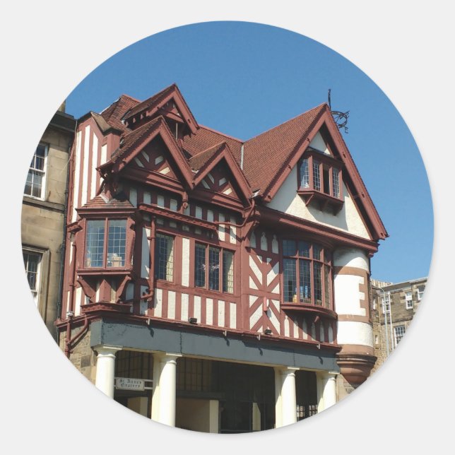 Sticker Rond Bâtiment en chêne Tudor, Edimbourg, Ecosse (Devant)