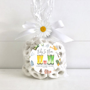 Sticker Rond Bébé en fleur Red Rain Bottes Baby shower de jardi
