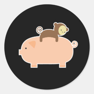 Sticker Rond Bébé singe équitation sur un cochon