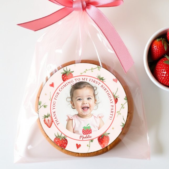 Sticker Rond Berry Sweet Strawberry Farmhouse Chic 1st Birthday (berry first birthday party favor thank you sticker girls strawberry 1st watercolor summer farmhouse )