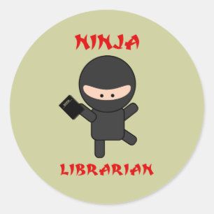 Sticker Rond Bibliothécaire de Ninja avec le livre