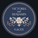 Sticker Rond Bibliothèque vintage<br><div class="desc">livre de bibliothèque vintage inspiré design mariage par Shelby Allison. Cliquez sur le lien ci-dessous pour voir l'ensemble de la collection de livres de bibliothèque qui comprend les invitations correspondants,  les cartes rsvp,  les timbres-poste et bien plus encore.</div>