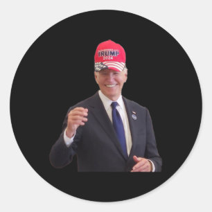 Sticker Rond Biden porte un chapeau Trump 2024