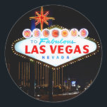 Sticker Rond Bienvenue Iconique À Las Vegas Inscrivez-Vous À La<br><div class="desc">Bienvenue à Las Vegas Inscrivez-vous à l'éclairage de nuit - enveloppes mariages parfaites pour les Mariages de Las Vegas</div>