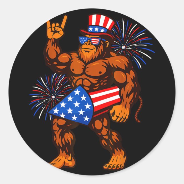 Sticker Rond Bigfoot feu d'artifice drapeau américain sasquatch (Devant)