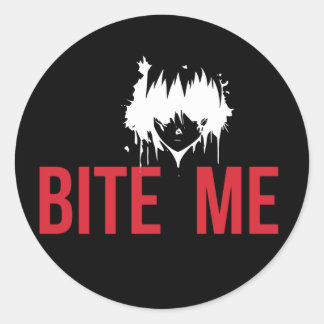 Sticker Rond Bite Me : Une torsion Éffrayante et joueuse"