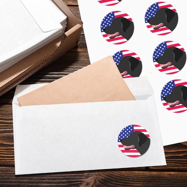 Sticker Rond Black Labrador Profile États-Unis (Black Labrador Profile US Flag Stickers for Labrador Owners in the US.  Sweet expression of Lab.)