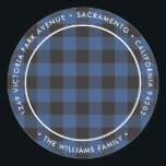 Sticker Rond Bleu Buffalo Plaid Christmas Retours Adresse Étiqu<br><div class="desc">Créez des étiquettes d'adresse de retour de Noël uniques avec un arrière - plan de buffle bleu et noir. Personnalisez facilement ces étiquettes de Noël bleus à damiers avec votre nom,  adresse et une photo.</div>