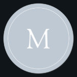 Sticker Rond Bleu Clair | Monogramme Mariage<br><div class="desc">Cet autocollant mariage simple et moderne est doté d'un arrière - plan bleu clair et tendance,  avec votre texte initial en blanc élégant,  et d'un cadre circulaire blanc assorti. Il est fait pour se coordonner parfaitement avec notre collection de mariages "subtil roses d'aquarelle".</div>