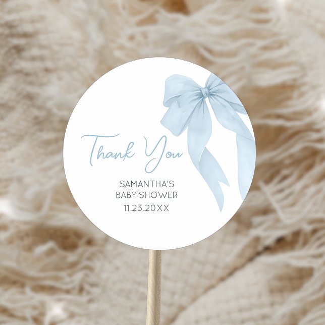 Sticker Rond Blue Bow C'Est Un Baby shower Garçon (Blue Bow Its A Boy Baby Shower Sticker)