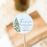 Sticker Rond Blue Bows Christmas Tree Girl Baby shower d'hiver<br><div class="desc">L'Autocollant classique Baby shower d'hiver Blue Bows Christmas Tree Girl ajoute une touche fantaisiste à votre baby shower d'hiver ! Doté d'un arc bleu délicat et d'un arbre de Noël festif, cet autocollant est parfait pour célébrer une petite fille dans un style douillet et saisonnier. Utilisez-le sur des faveurs, des...</div>
