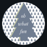 Sticker Rond Blue Green Oh What Fun Christmas Tree Motif<br><div class="desc">Design moderne de Noël avec motif bleu sapin de Noël et texte "Oh What Fun" sur le sapin bleu vert de Noël. Si vous avez besoin d'aide ou de produits correspondants,  contactez-nous par l'intermédiaire de notre magasin.</div>