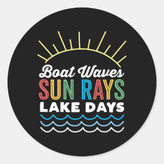 Sticker Rond Boat Waves Sun Rays Lake Day Extérieur