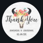 Sticker Rond Bohème Chic Crâne de vache Floral Mariage Merci<br><div class="desc">Bohème Chic Vache Crâne Bouquets Floraux & Fleurs de Pêche Design sur Bois Blanc Merci Rustique Mariage campagnard Favoriser Stickers Avec la tendance Main Lettré police Script! ~ Regardez ma boutique pour voir toute la collection de mariages avec ce design!</div>