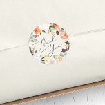 Sticker Rond Boho Blooms Moderne Floral Merci Favoriser<br><div class="desc">Les stickers de faveur fleurie chic Boho "merci" dans un élégant script de calligraphie encerclé par une couronne de fleurs d'aquarelle et feuillage dans des tons de terre d'inspiration pastel du désert de sauge vert,  pêche,  ivoire et blanc.</div>