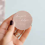 Sticker Rond Boho Chic Dusty Rose Pink Hangover Helper Favorise<br><div class="desc">Ce boho chic rose rose de gueule de bois aide à privilégier un autocollant rond classique est parfait pour un mariage minimaliste. Le design bohème moderne et rose vif et rose neutre présente une calligraphie rustique simple au style unique mais classique. Personnalisez vos autocollants de faveur avec vos noms et...</div>