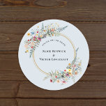 Sticker Rond Boho Fleur sauvage Fern Dusty Blue Merci Favoriser<br><div class="desc">Cette fougère fleur sauvage boho bleu poussiéreux merci pour le design classique collant rond est un arrangement élégant de cadres géométriques or classique agrémenté de délicats bouquets et tiges de fleurs boho fleuris. Avec une palette d'arrière - plans bleu poussiéreux et intemporels avec une typographie noire classique simple et des...</div>