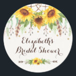 Sticker Rond Boho Sunflowers Rustic Fête des mariées Party Fave<br><div class="desc">Beau autocollant rond d'inspiration boho avec des tournesols rustiques aquarelles,  plumes et feuilles verts attachés à un attrapeur de rêve</div>
