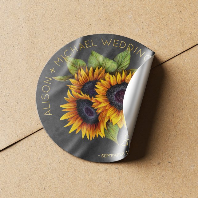 Sticker Rond Bouquet de tournesol mariage en damier rustique (Créateur téléchargé)