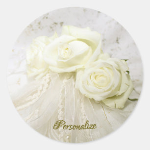 Sticker Rond Bouquet Roses Blanches Voile de Dentelle Vintage P