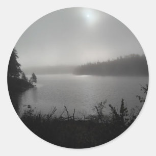 Sticker Rond Brouillard sur le lac Cleveland