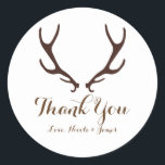 Sticker Rond Brown Rustic Deer Antlers Woodsy Wedding Favoriser<br><div class="desc">Brown Antlers De Cerfs Rustiques Woodsy Mariage Faveur Stickers. Des cartes de correspondance et d'autres articles sont disponibles.</div>